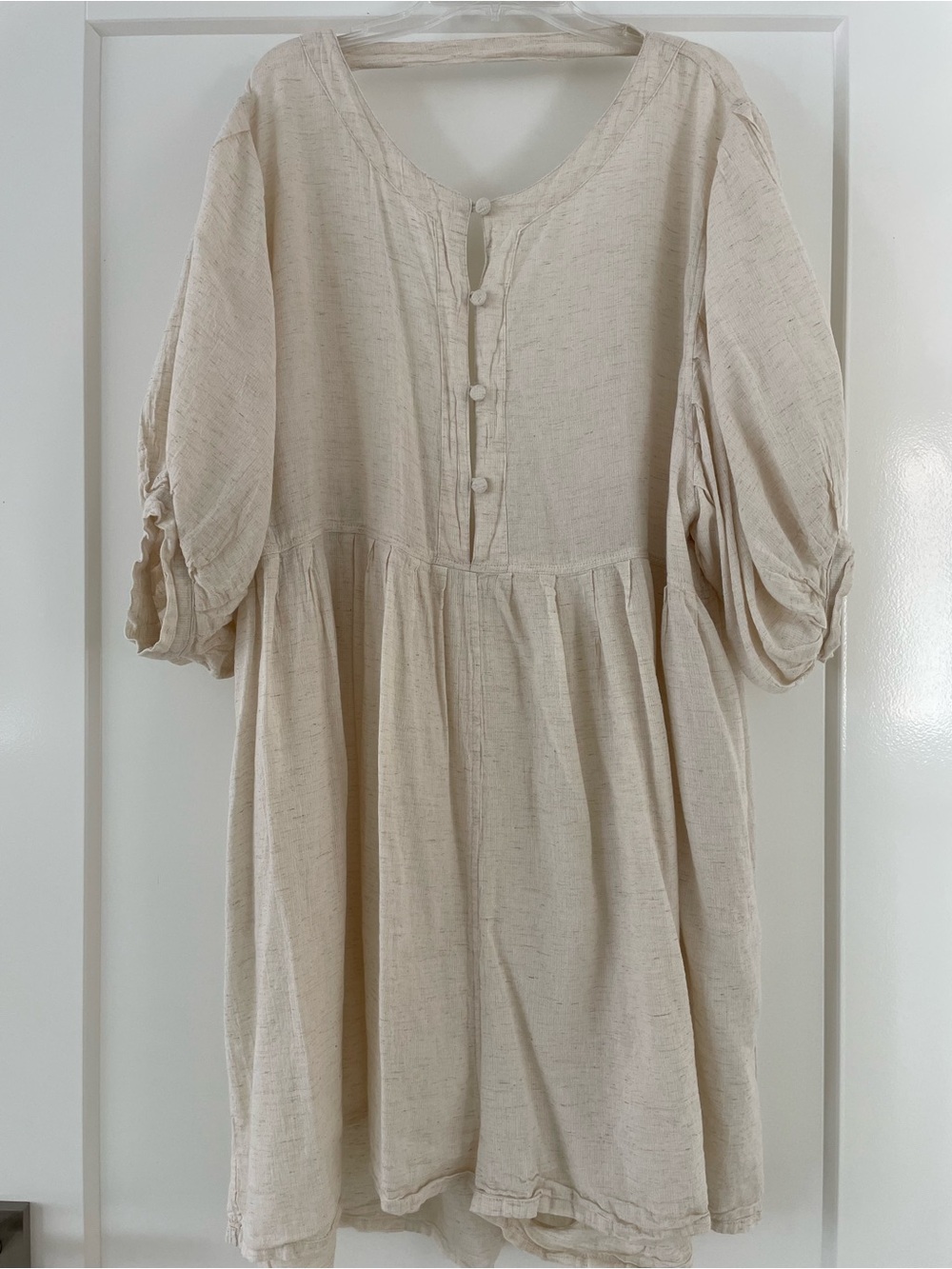 Avy&Co Cream Button-Front Peasant Romper
